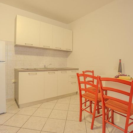 Appartement Bepic Quiet Location On A Beautiful Bay à Metajna Extérieur photo